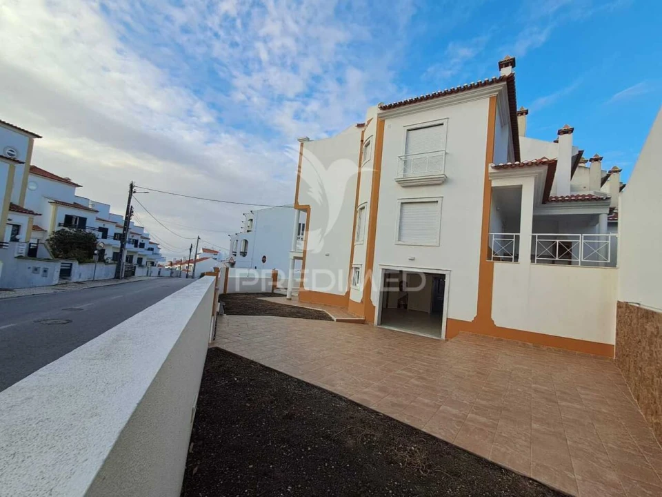 Moradia T3 para Venda em Ericeira Foto 35