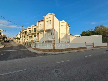Moradia T3 para Venda em Ericeira