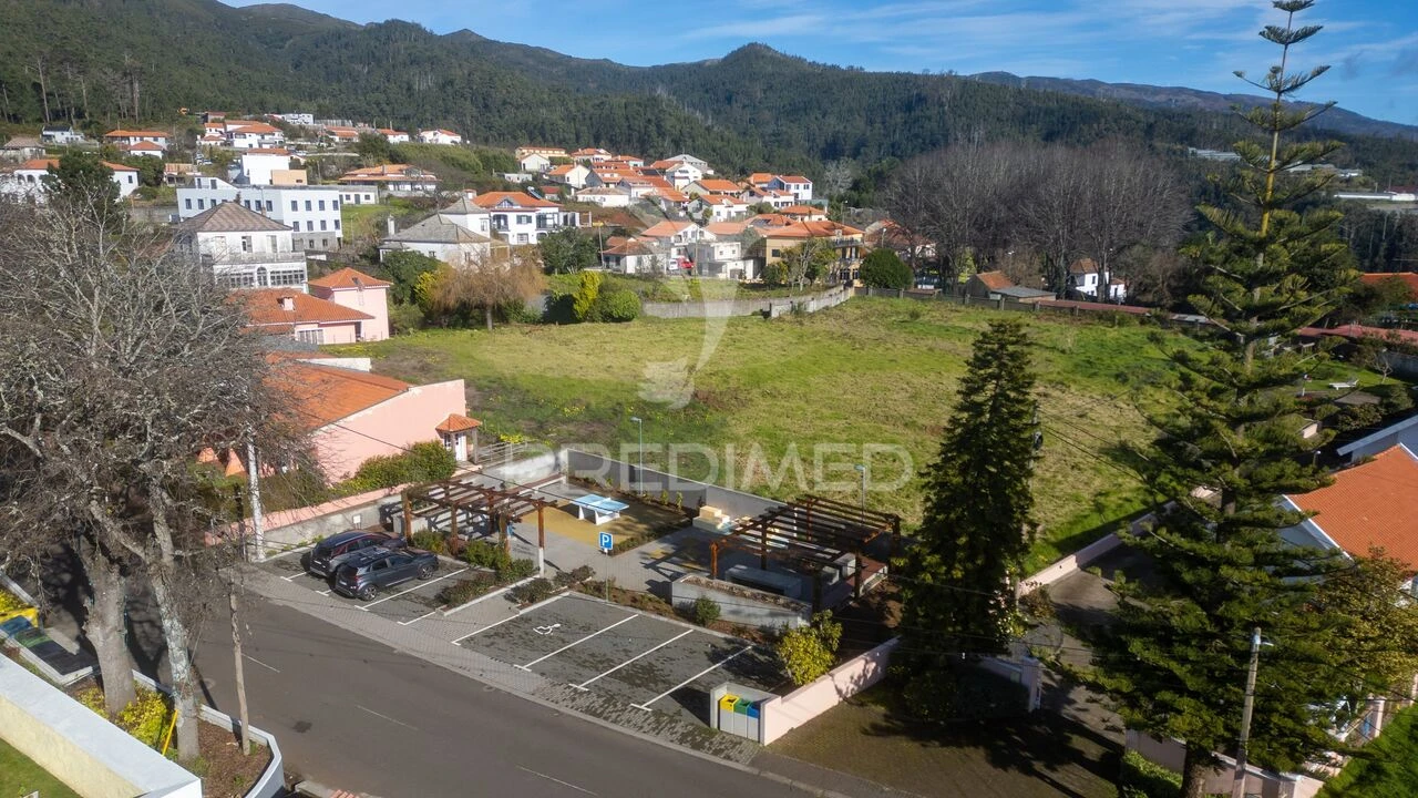 Terreno para Venda em Prazeres Foto 9