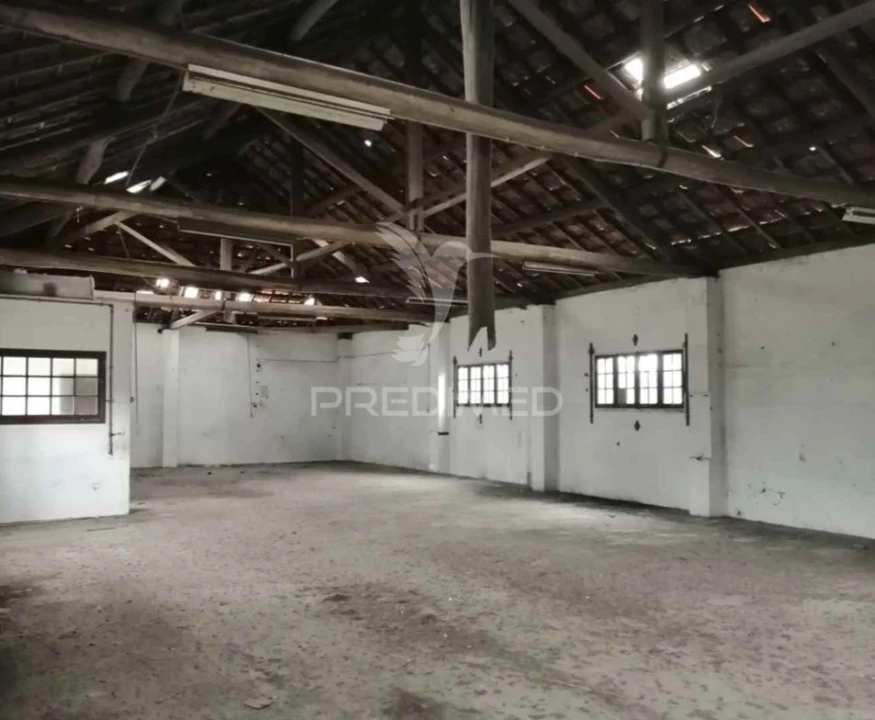 Armazém para Venda em Vilarinho do Bairro Foto 5