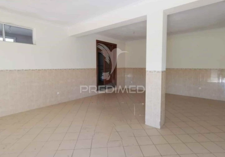 Armazém para Venda em Valongo do Vouga Foto 5