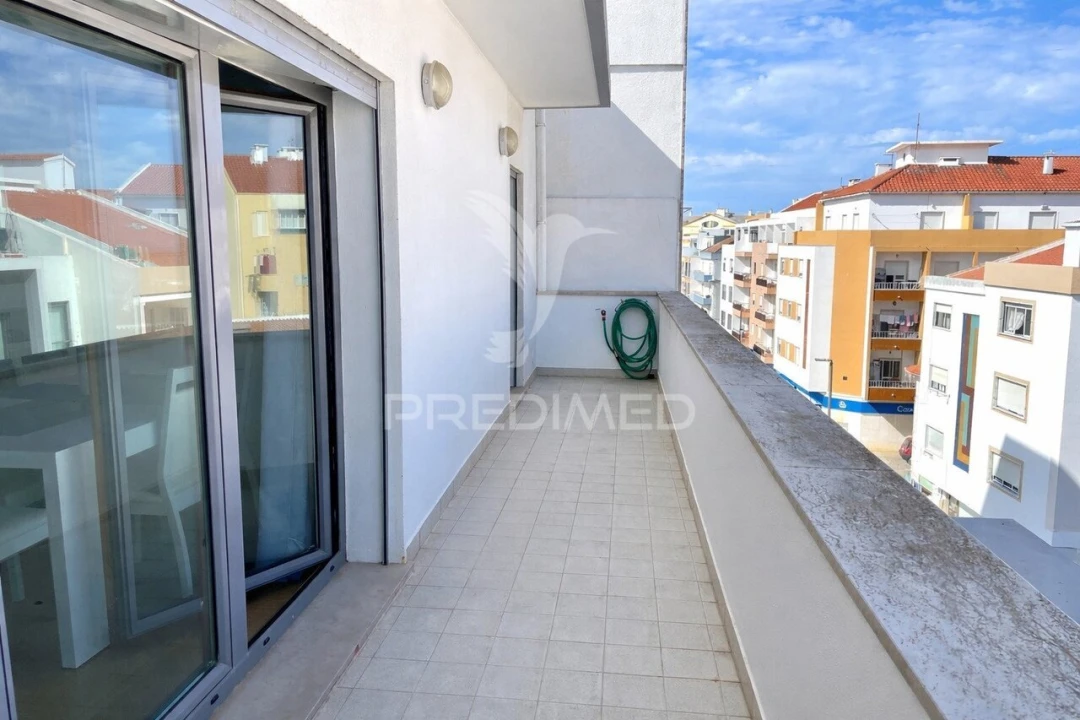 Apartamento T3 para Venda em Sines Foto 5