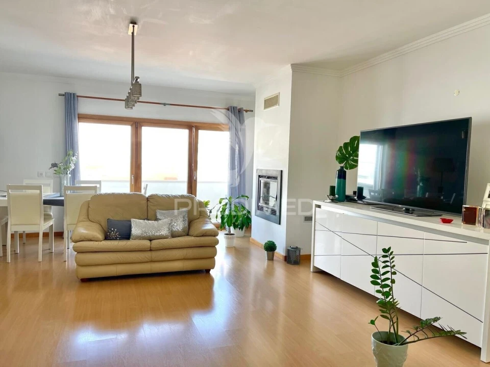 Apartamento T3 para Venda em Sines Foto 3