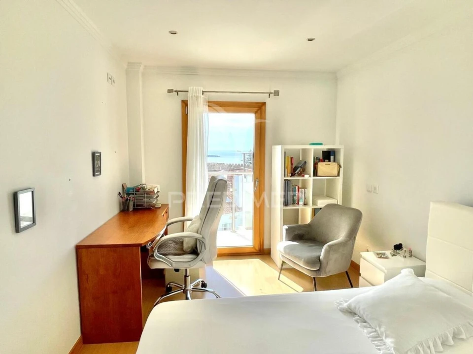 Apartamento T3 para Venda em Sines Foto 16