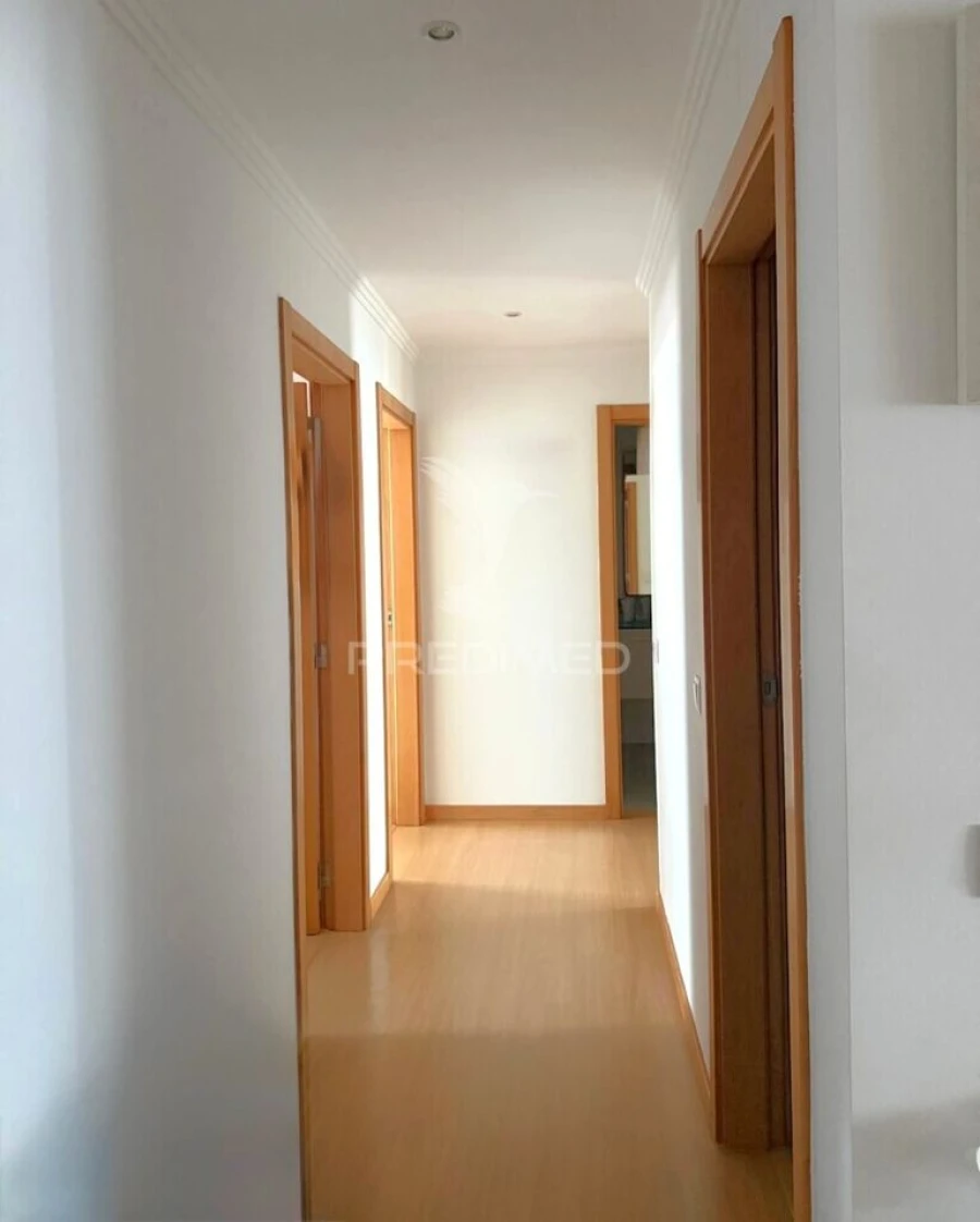 Apartamento T3 para Venda em Sines Foto 11