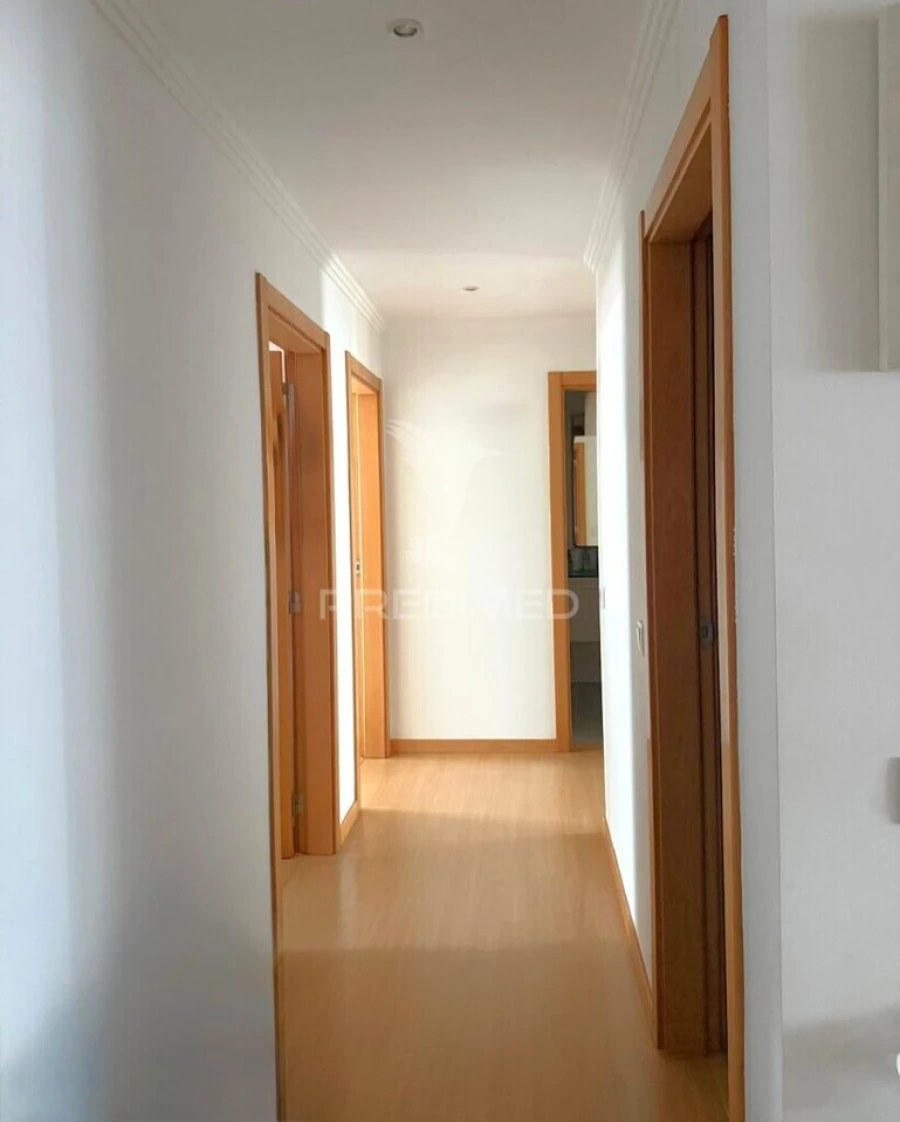 Apartamento T3 para Venda em Sines Foto 16