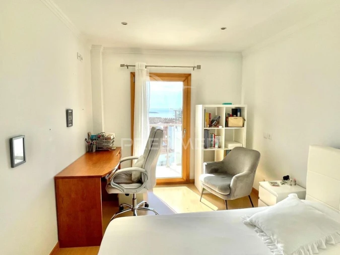 Apartamento T3 para Venda em Sines Foto 16