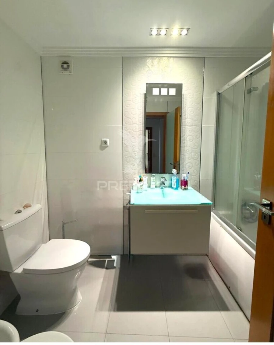 Apartamento T3 para Venda em Sines Foto 19