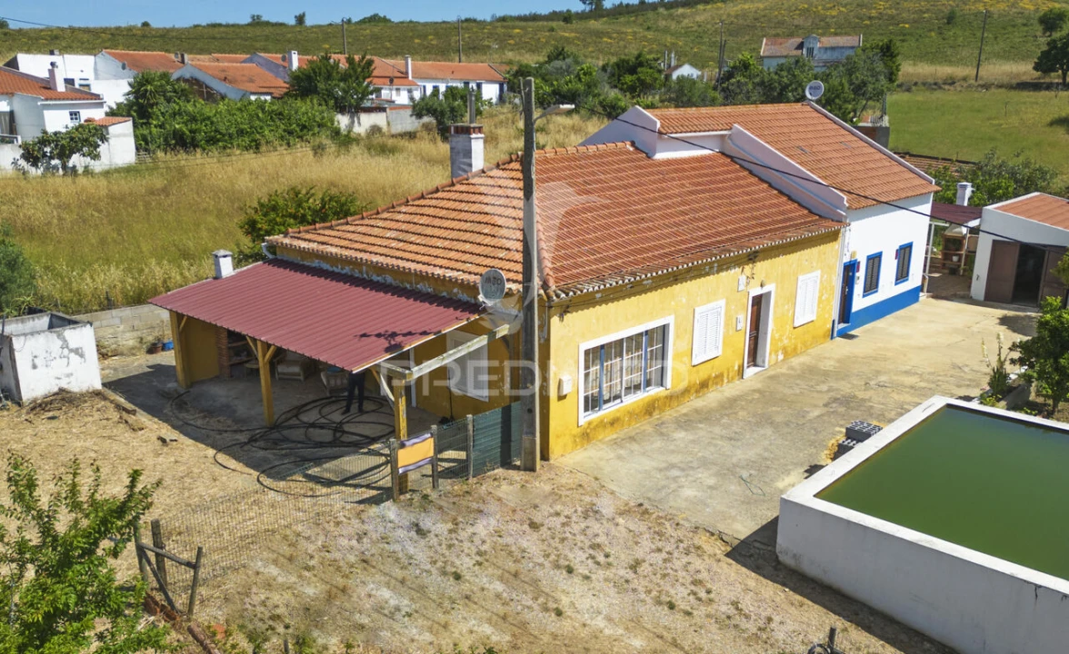 Quinta T3 para Venda em São Teotónio Foto 2