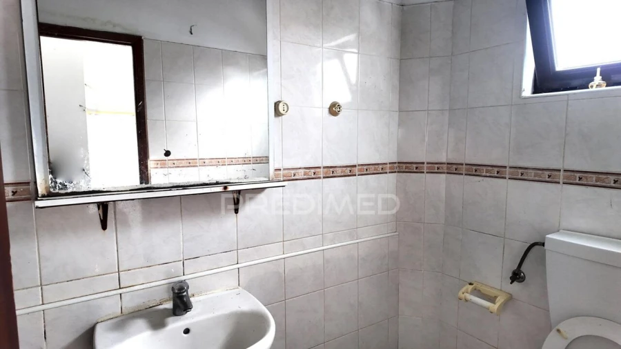 Moradia T5 para Venda em São Teotónio Foto 6