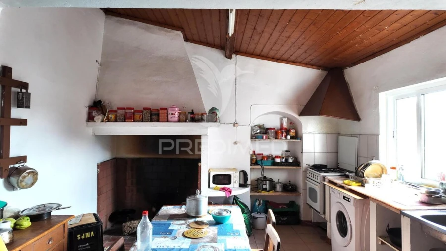 Moradia T5 para Venda em São Teotónio Foto 4