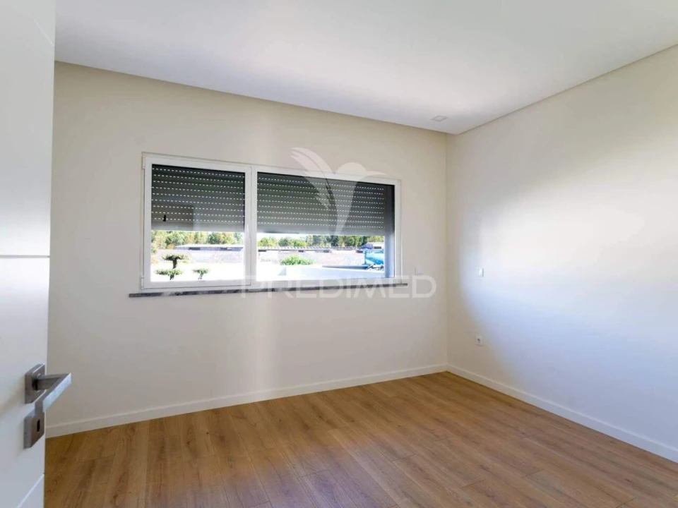 Moradia T4 para Venda em Nossa Sra de Fatima Foto 24