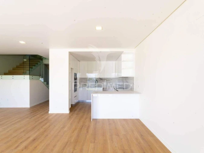 Moradia T4 para Venda em Nossa Sra de Fatima Foto 16