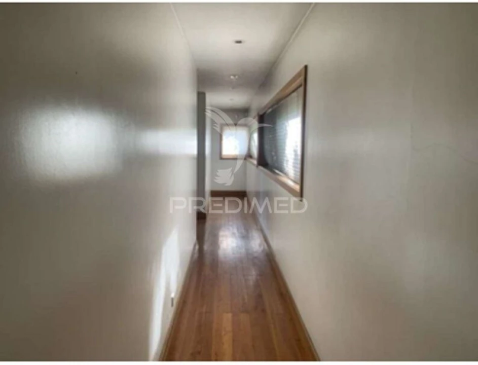 Moradia T4 para Venda em Azurem Foto 22