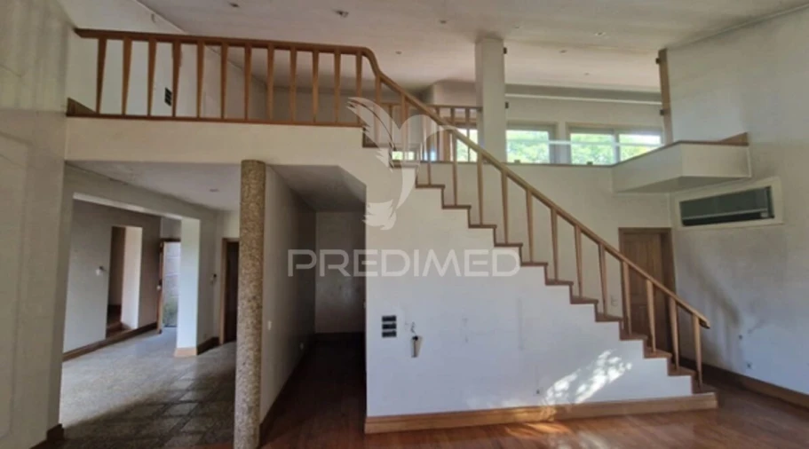 Moradia T4 para Venda em Azurem Foto 15