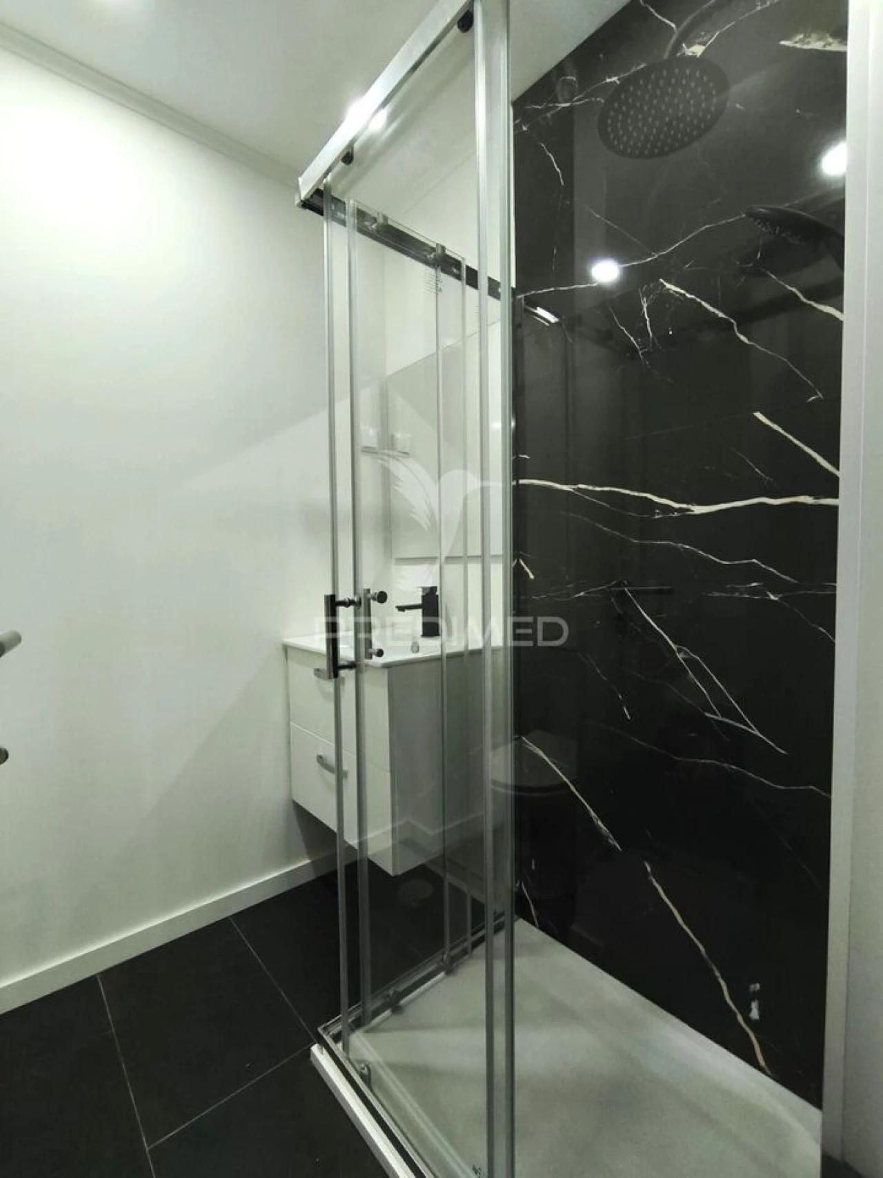 Apartamento T4 para Venda em Águas Livres Foto 24