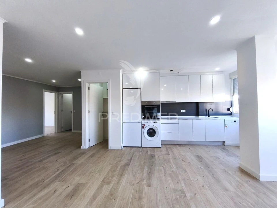 Apartamento T4 para Venda em Águas Livres Foto 5