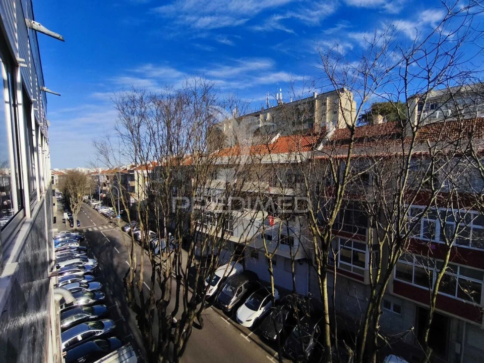 Apartamento T4 para Venda em Águas Livres Foto 20