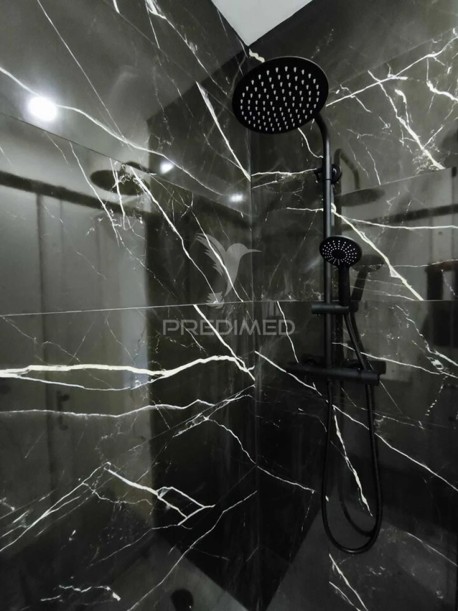 Apartamento T4 para Venda em Águas Livres Foto 25