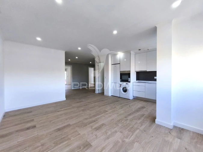 Apartamento T4 para Venda em Águas Livres Foto 6