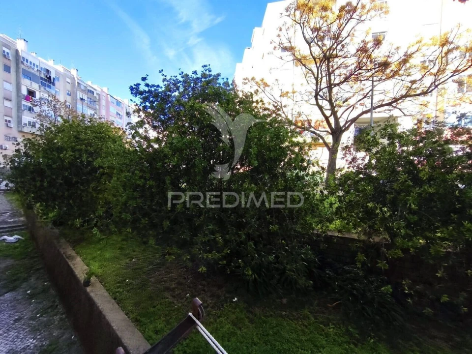 Apartamento T3 para Venda em Falagueira-Venda Nova Foto 6