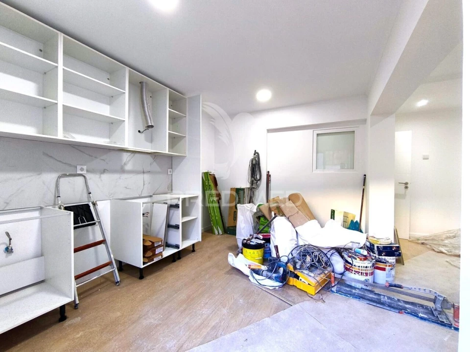 Apartamento T2 para Venda em Venteira Foto 5