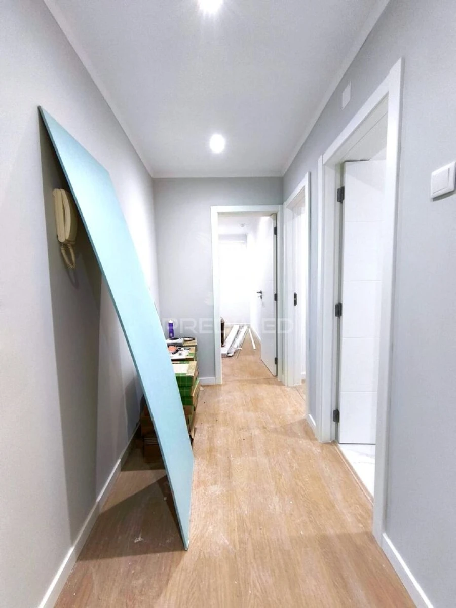 Apartamento T2 para Venda em Venteira Foto 10