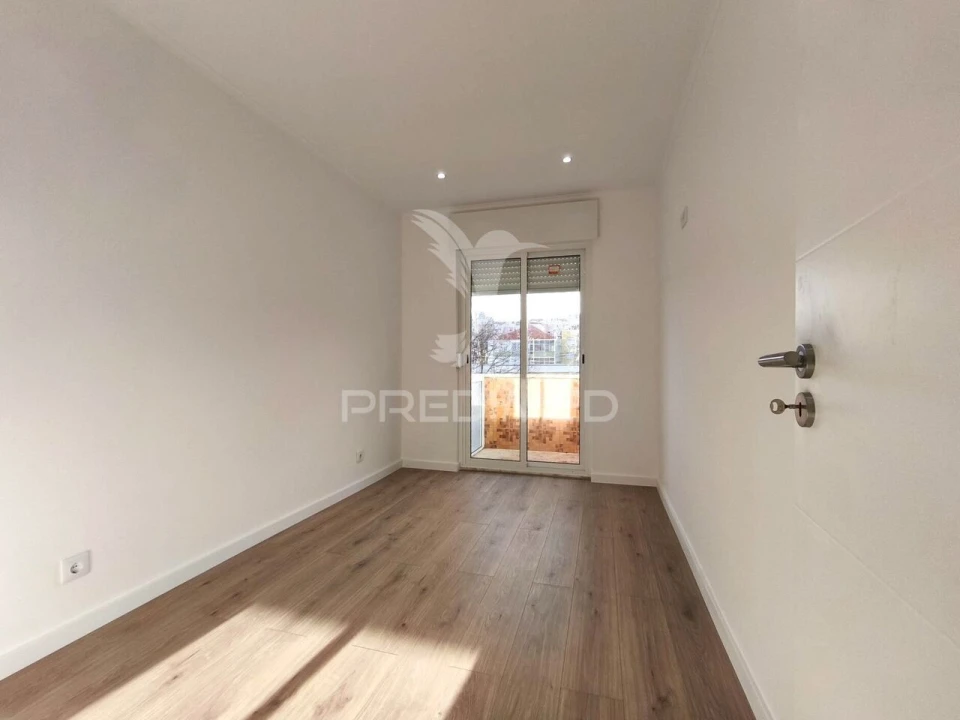 Apartamento T3 para Venda em Águas Livres Foto 18