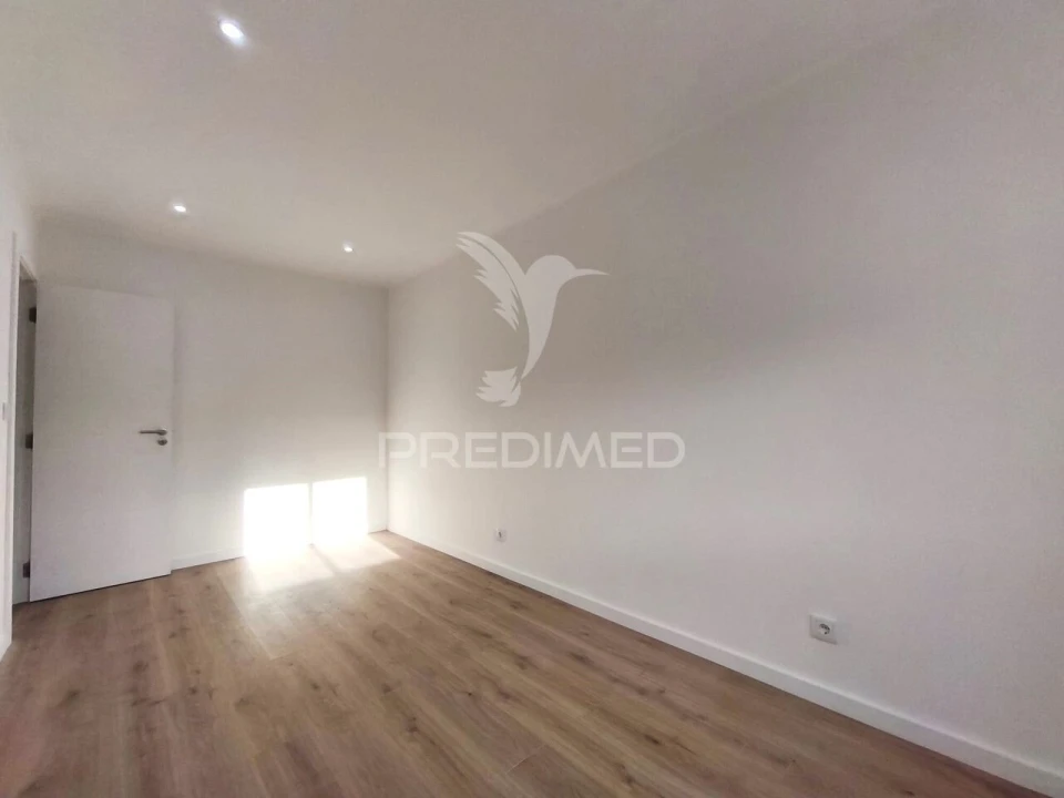 Apartamento T3 para Venda em Águas Livres Foto 11