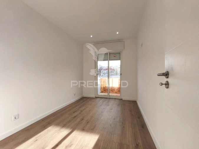 Apartamento T3 para Venda em Águas Livres Foto 18