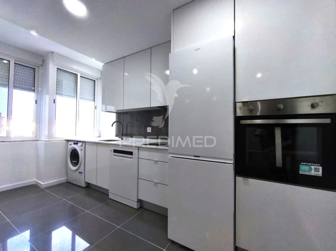 Apartamento T3 para Venda em Águas Livres Foto 6