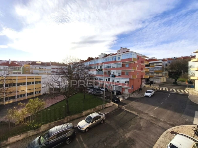 Apartamento T3 para Venda em Águas Livres Foto 25