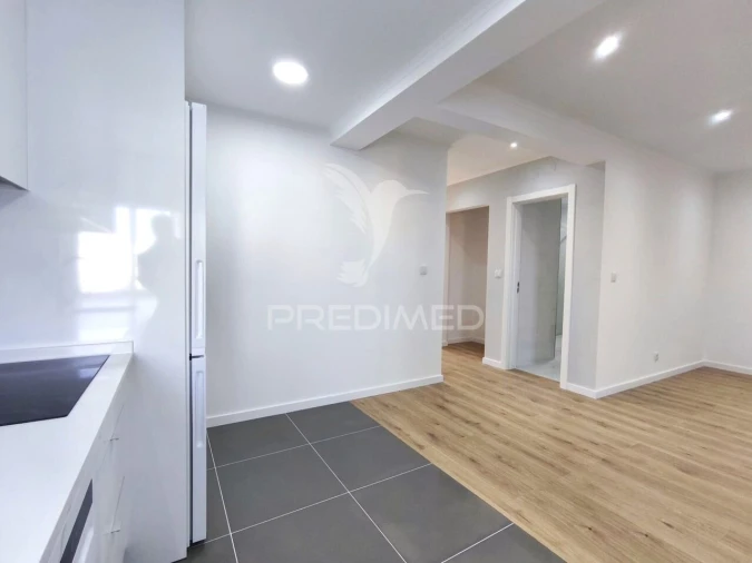 Apartamento T3 para Venda em Águas Livres Foto 8