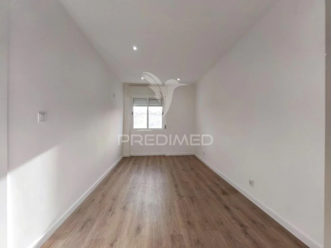 Apartamento T3 para Venda em Águas Livres Foto 12