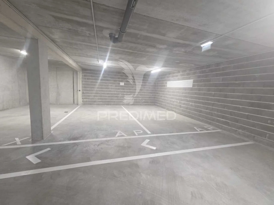 Garagem para Venda em Canidelo Foto 1