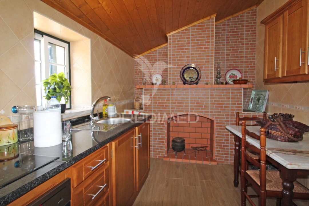 Quinta T4 para Venda em São Martinho das Amoreiras Foto 16