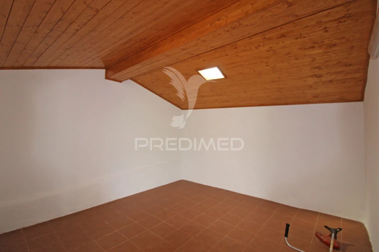 Quinta T4 para Venda em São Martinho das Amoreiras Foto 23