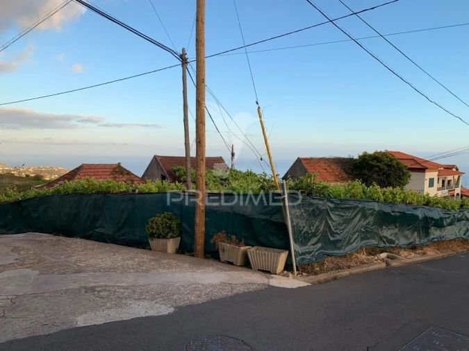 Terreno para Venda em Canhas
