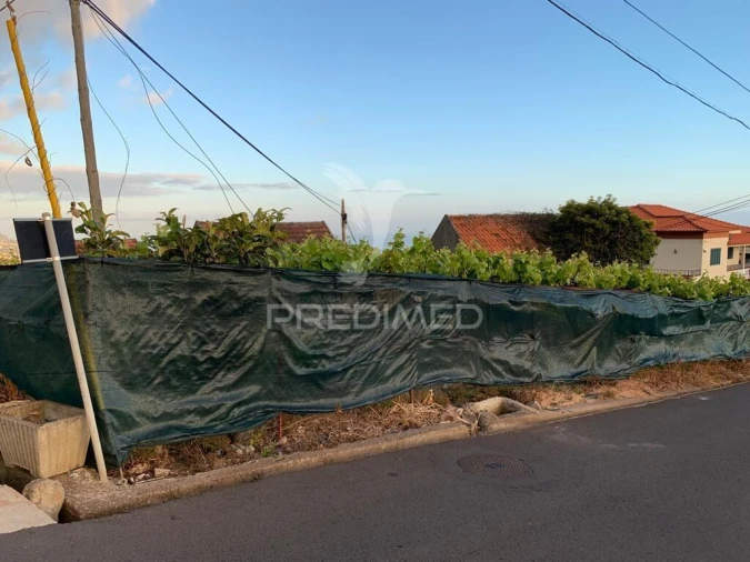 Terreno para Venda em Canhas Foto 2