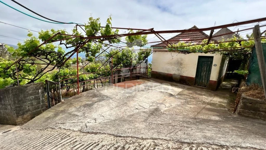 Terreno para Venda em Canhas Foto 4