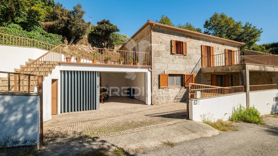 Moradia T3 para Venda em Valdosende
