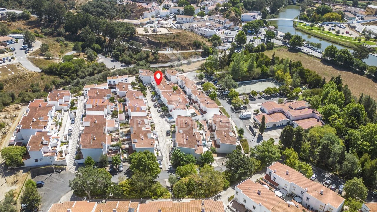 Moradia T4 para Venda em São Salvador e Santa Maria Foto 6