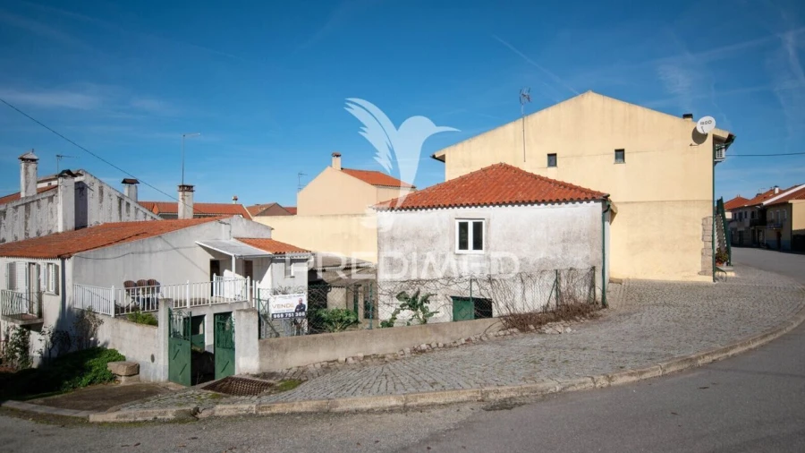 Moradia T3 para Venda em Poço do Canto