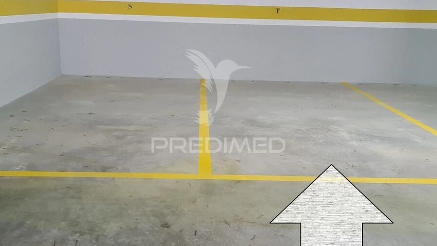 Garagem para Venda em Canidelo