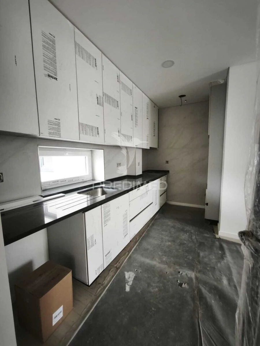 Moradia T2 para Venda em São Bernardo Foto 5