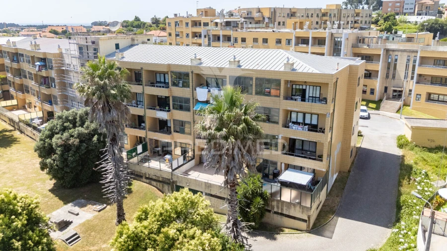 Apartamento T3 para Venda em Madalena Foto 29