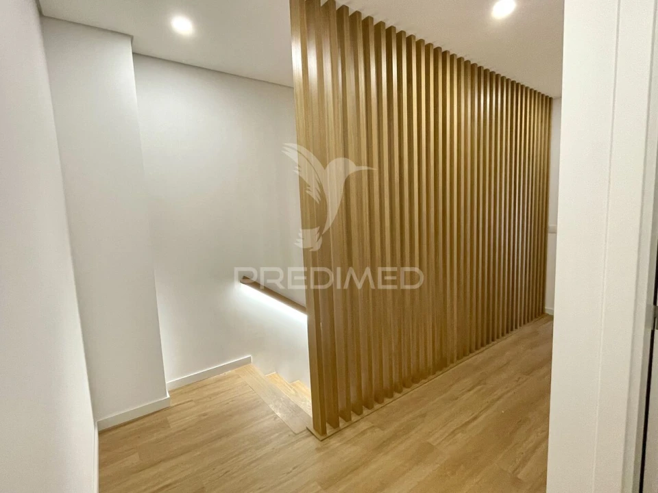 Moradia T3 para Venda em Recezinhos (São Mamede) Foto 23