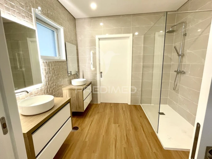 Moradia T3 para Venda em Recezinhos (São Mamede) Foto 34