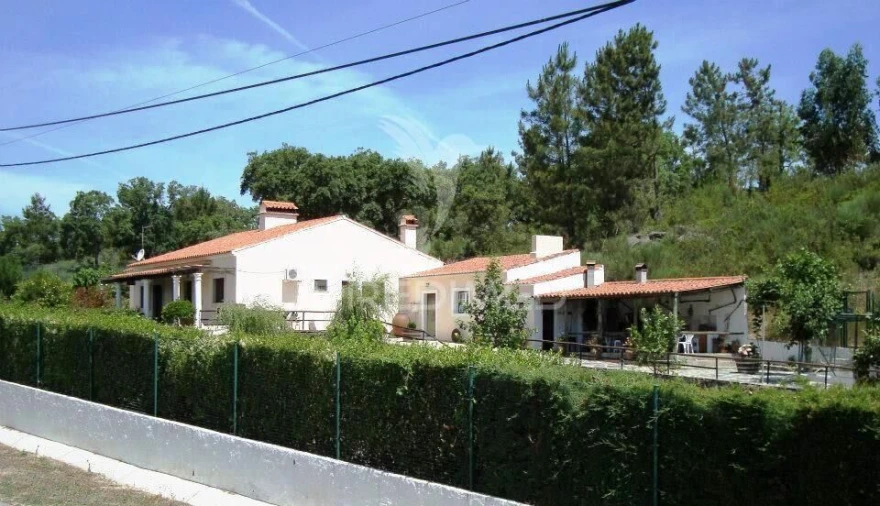 Quinta T2 para Venda em Alagoa Foto 2