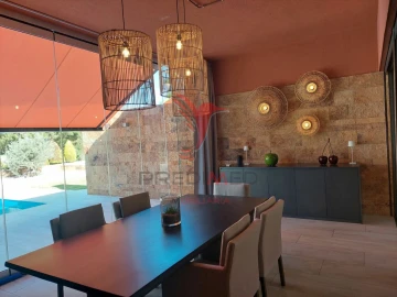 Moradia T3 para Venda em Quarteira